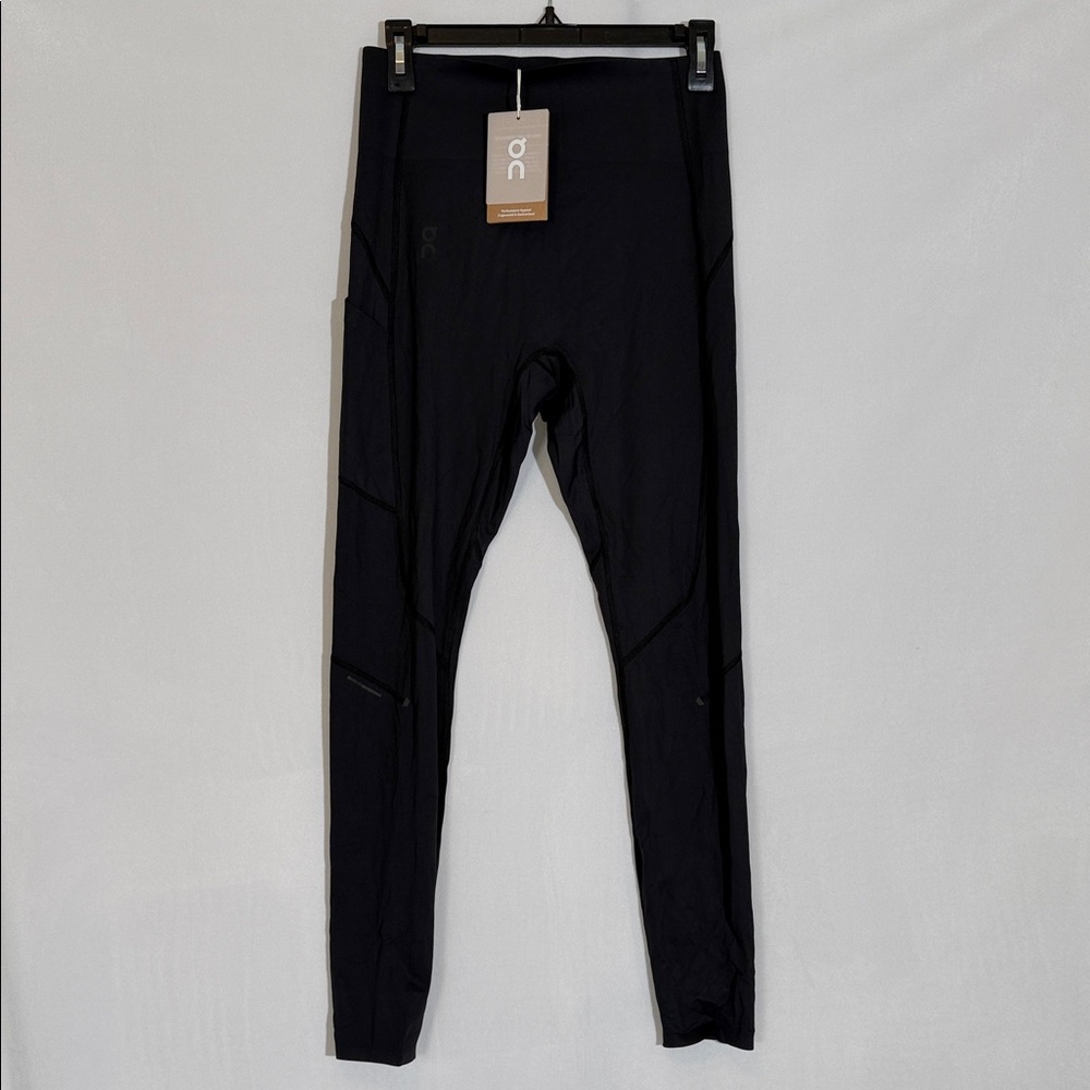 NWT On Running Movement Tights Long  Size M Black